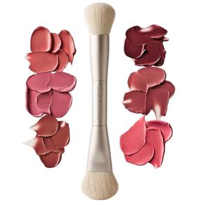 imageSummer Fridays The Blush Brush